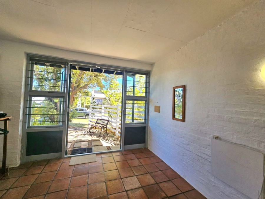 5 Bedroom Property for Sale in Herolds Bay Western Cape